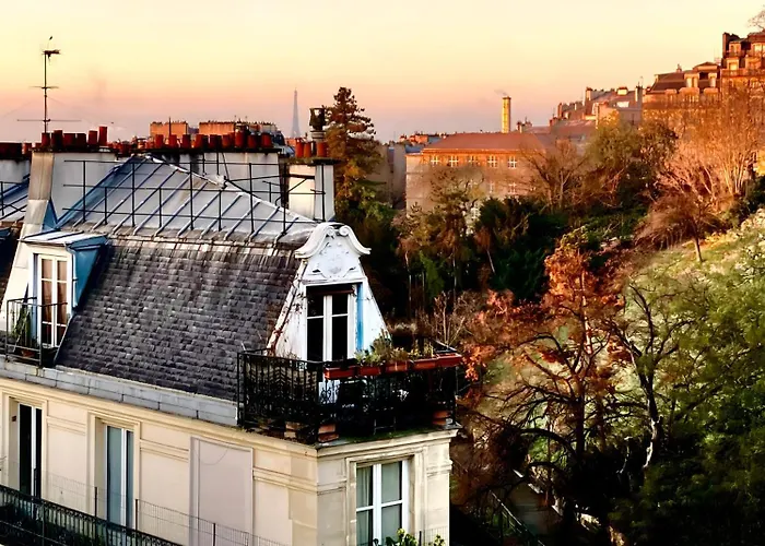 Amazing Sacre-coeur Views In Montmartre Paris
